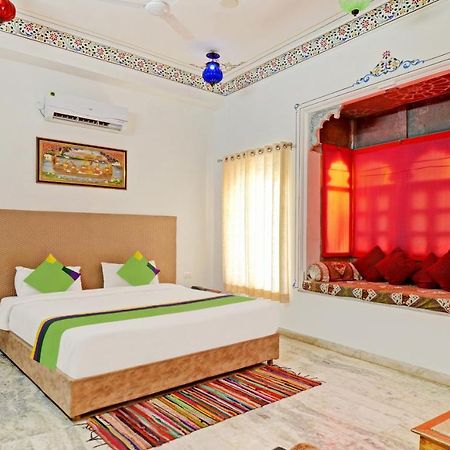 Hotel Treebo Khakhri Haveli Udaipur Esterno foto
