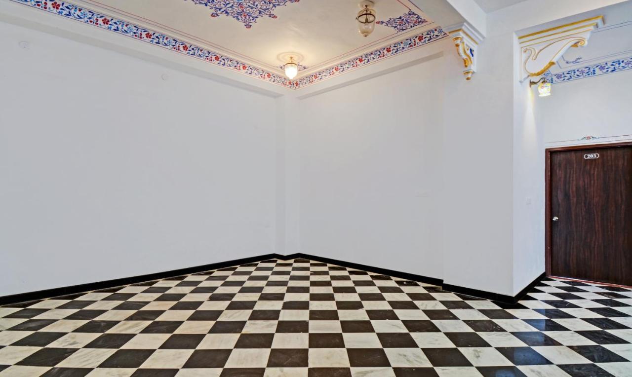 Hotel Treebo Khakhri Haveli Udaipur Esterno foto