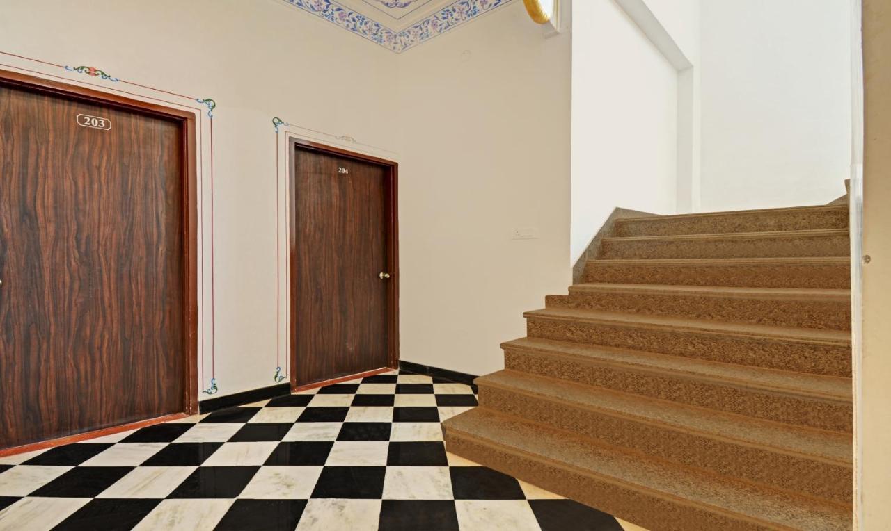 Hotel Treebo Khakhri Haveli Udaipur Esterno foto