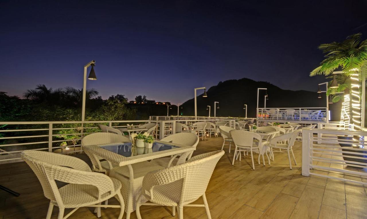 Hotel Treebo Khakhri Haveli Udaipur Esterno foto